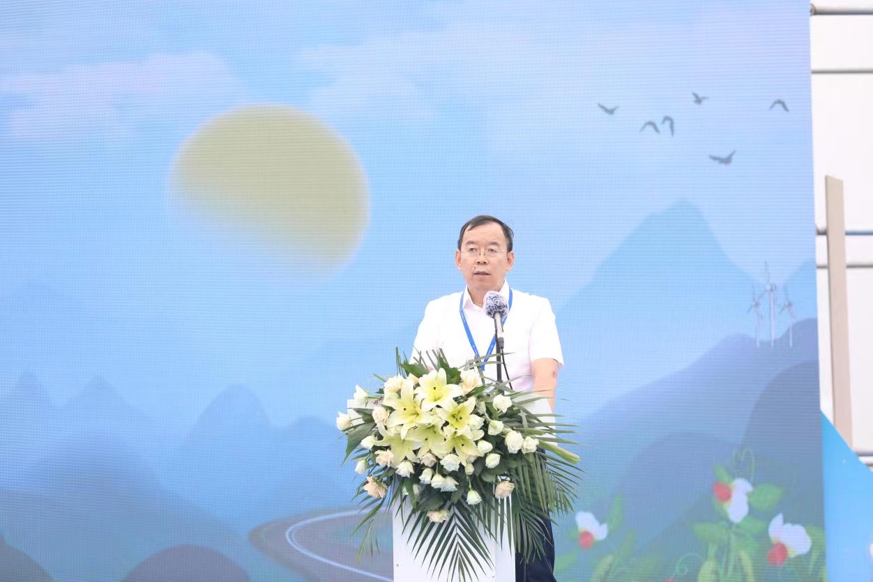 汾酒集团党委专职副书记、副董事长李振寰
